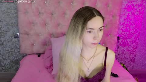 golden girl   online show from 03/30/26, 01:50