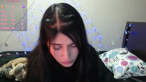 Snapshot of goldencandycotton chatting on 10/15/25, 04:12 goldencandycotton online show from 10/15/25, 04:12