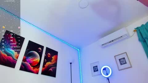 Snapshot of goldenhugecocktss chatting on 01/10/25, 07:04 May smith online show from 01/10/25, 07:04