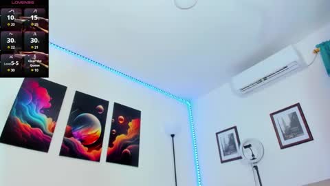 Snapshot of goldenhugecocktss chatting on 01/18/25, 05:52 May smith online show from 01/18/25, 05:52