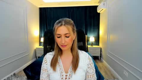 Snapshot of goldenlighte chatting on 02/20/25, 03:34 Olivia online show from 02/20/25, 03:34