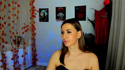 Snapshot of goldenlighte chatting on 10/26/25, 03:34 Olivia online show from 10/26/25, 03:34