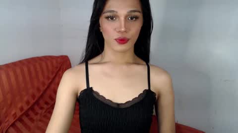 Lily is Gold online show from 02/04/25, 01:13