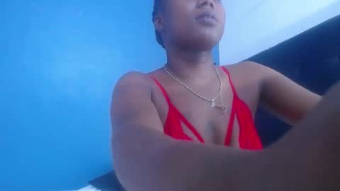 goldenn_ass1 online show from 02/25/25, 12:58