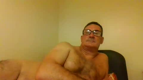 goldenone59 online show from 09/28/25, 10:48