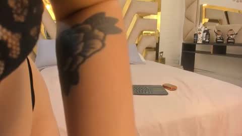 goldentemptation_ online show from 04/17/26, 02:31