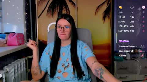 Snapshot of goldenwitchx chatting on 11/13/25, 06:01 Polina online show from 11/13/25, 06:01