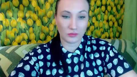 Snapshot of goldmoonn chatting on 02/18/25, 06:58 goldmoonn online show from 02/18/25, 06:58