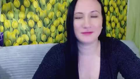 Snapshot of goldmoonn chatting on 11/29/25, 05:05 goldmoonn online show from 11/29/25, 05:05