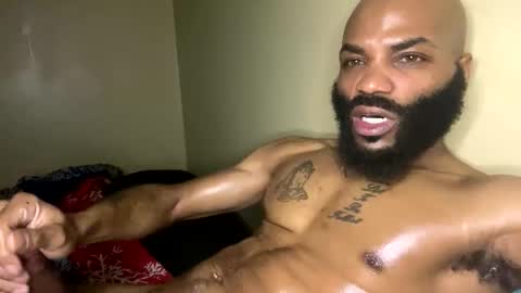 Snapshot of goldmouth_85 chatting on 02/21/26, 04:08 Goldmouth 85 online show from 02/21/26, 04:08