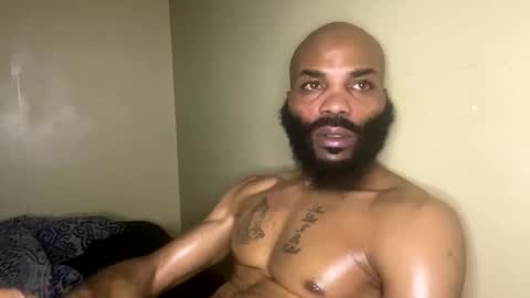 Snapshot of goldmouth_85 chatting on 02/22/26, 09:41 Goldmouth 85 online show from 02/22/26, 09:41