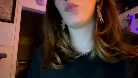 Goldstar and Princess online show from 11/17/25, 01:55