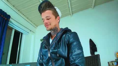 Goldy Loyal93 online show from 09/14/25, 04:33