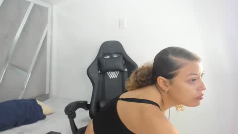 goldyht online show from 12/05/25, 12:25