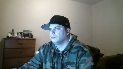 Snapshot of goleafzgo chatting on 01/16/25, 03:02 goleafzgo online show from 01/16/25, 03:02