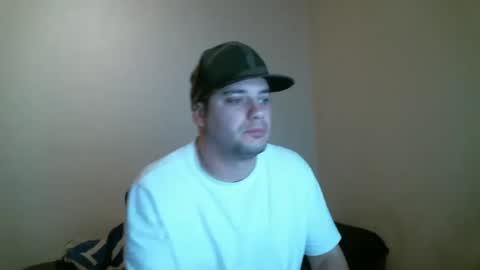 Snapshot of goleafzgo chatting on 10/15/25, 03:06 goleafzgo online show from 10/15/25, 03:06