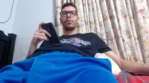 Snapshot of gollfather97 chatting on 02/12/25, 12:55 julin Andrs online show from 02/12/25, 12:55