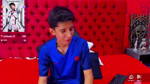 Snapshot of gomita_angel chatting on 01/05/25, 12:42 angel online show from 01/05/25, 12:42