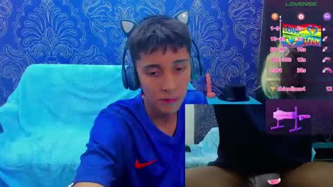 Snapshot of gomita_angel chatting on 01/19/25, 04:54 angel online show from 01/19/25, 04:54