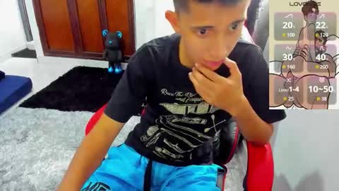 Snapshot of gomitaboy_1 chatting on 09/14/25, 07:13 angel black online show from 09/14/25, 07:13