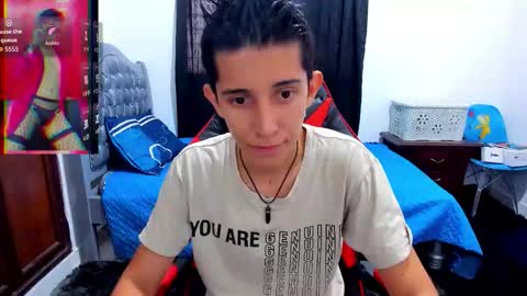 Snapshot of gomitaboy_1 chatting on 11/23/25, 07:13 angel black online show from 11/23/25, 07:13