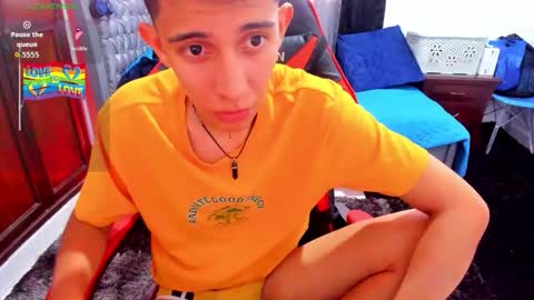 Snapshot of gomitaboy_1 chatting on 12/04/25, 08:39 angel black online show from 12/04/25, 08:39