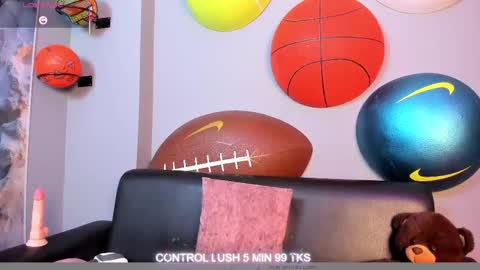 Snapshot of gomory_kitty chatting on 02/27/26, 04:07 gomory_kitty online show from 02/27/26, 04:07