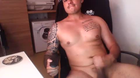 Snapshot of gonzo1997 chatting on 06/27/26, 08:25 gonzo1997 online show from 06/27/26, 08:25