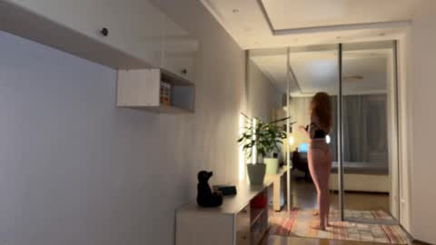 Snapshot of good__choice chatting on 11/21/25, 05:00 Polly online show from 11/21/25, 05:00