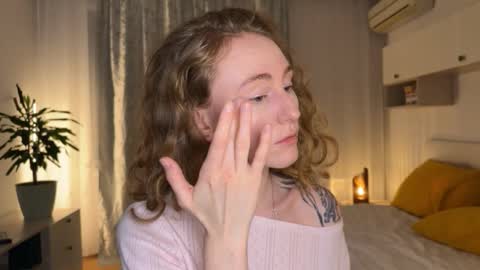 Snapshot of good__choice chatting on 12/02/25, 01:50 Polly online show from 12/02/25, 01:50