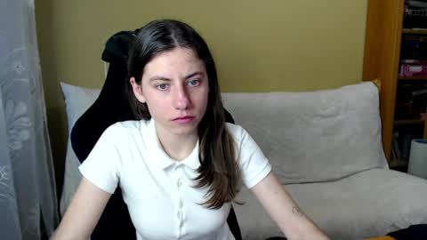 Elizabeth Effie online show from 05/15/26, 04:47