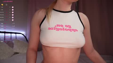 Snapshot of good_barbie chatting on 03/08/25, 04:01 Barbie online show from 03/08/25, 04:01