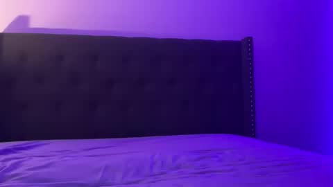 Good Boy Derek online show from 04/21/26, 03:02