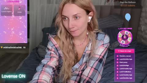 Snapshot of goodgirl0024 chatting on 12/27/24, 08:18 goodgirl0024 online show from 12/27/24, 08:18