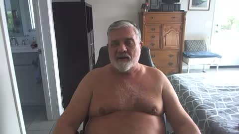 Snapshot of goodream2 chatting on 01/03/25, 09:15 Michael online show from 01/03/25, 09:15