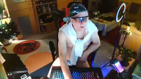 google5001 online show from 04/01/26, 02:23