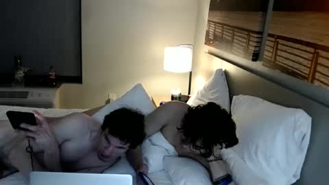 Snapshot of gooningash chatting on 12/04/25, 07:06 Ash online show from 12/04/25, 07:06