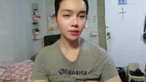 geneviev online show from 05/15/26, 09:05