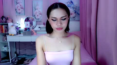 Snapshot of gorgeous_anora chatting on 06/10/26, 02:01 Anora online show from 06/10/26, 02:01