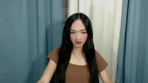 Snapshot of gorgeous_celestine chatting on 06/30/26, 03:02 tine online show from 06/30/26, 03:02