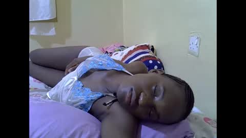 gorgeous_maya1 online show from 02/04/26, 09:37