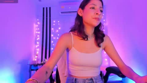 i am Jessi  I love animals and drawing I hope to get along with everyone. XOXO online show from 02/26/26, 07:35