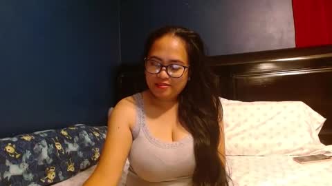 gorgeouslyn09 online show from 11/12/25, 10:41