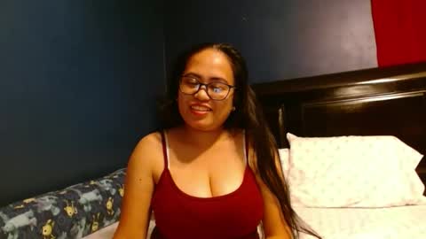 gorgeouslyn09 online show from 12/17/25, 10:38