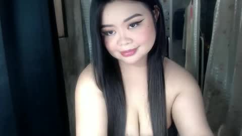 Snapshot of gorgeuos_mae chatting on 09/16/25, 03:02 MAE online show from 09/16/25, 03:02