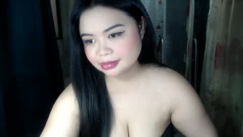 Snapshot of gorgeuos_mae chatting on 09/24/25, 07:33 MAE online show from 09/24/25, 07:33