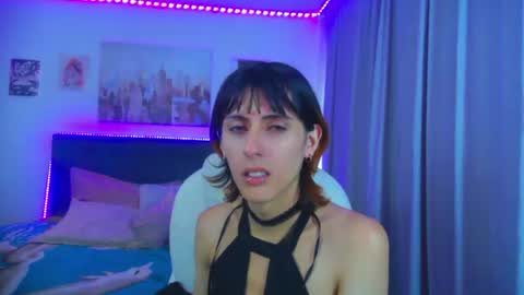 Snapshot of goth_minerva chatting on 06/12/26, 04:17 goth_minerva online show from 06/12/26, 04:17
