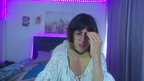 Snapshot of goth_minerva chatting on 06/14/26, 01:24 goth_minerva online show from 06/14/26, 01:24