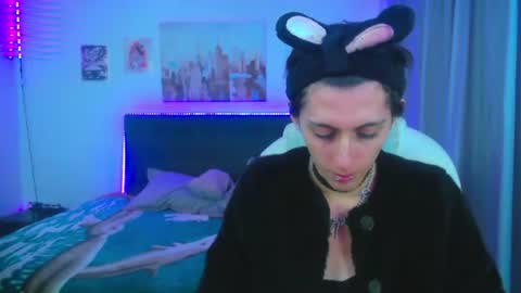 Snapshot of goth_minerva chatting on 06/15/26, 01:35 goth_minerva online show from 06/15/26, 01:35