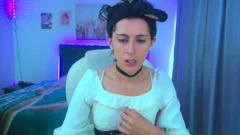 Snapshot of goth_minerva chatting on 06/26/26, 01:37 goth_minerva online show from 06/26/26, 01:37